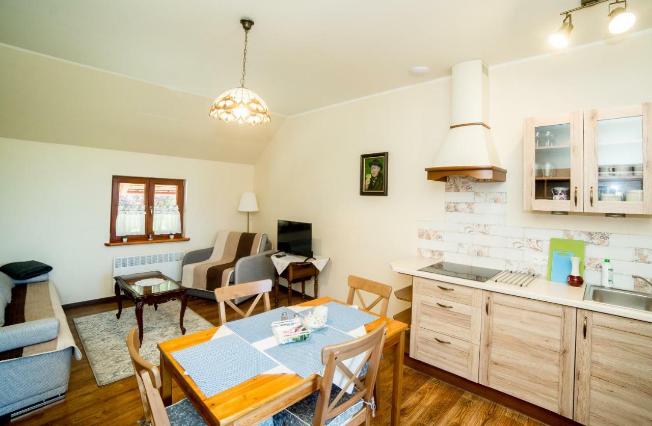 Apartamenty Romanowka Raszow エクステリア 写真
